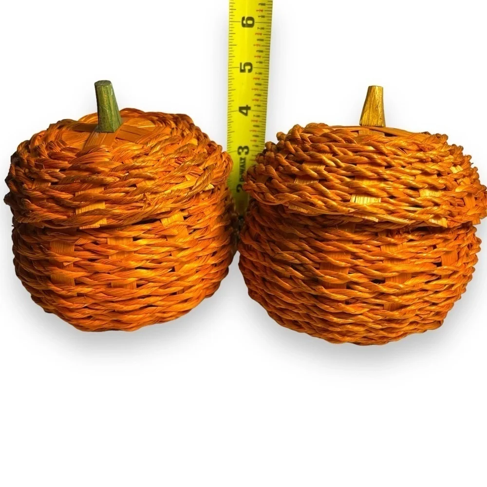 Lot Of 2 Wicker Halloween/Thanksgiving Orange Pumpkin Baskets with Lids 5”